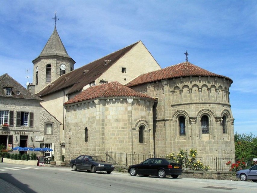 Randonnée Creuse - Randonnée Limousin - Eglise d'Ahun©OT Ahun