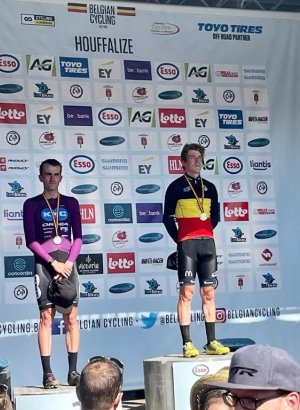 Deux nouveaux maillots de champions de Belgique chez Creuse Oxygène